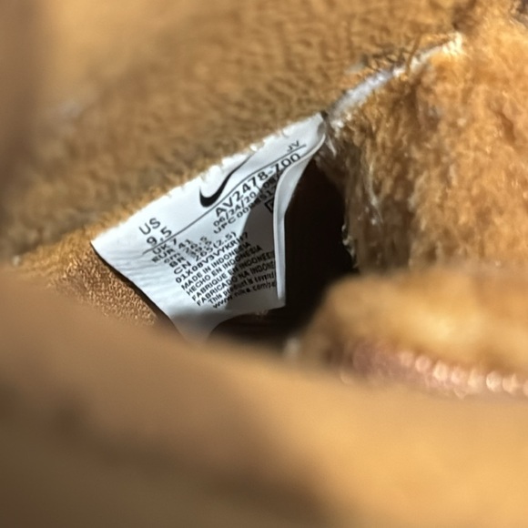 Nike Ebernon Mid SE in Wheat - Picture 6 of 6